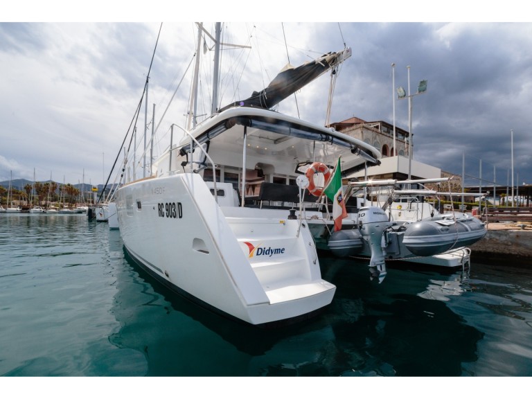 Catamaran to hire Olbia at the best price