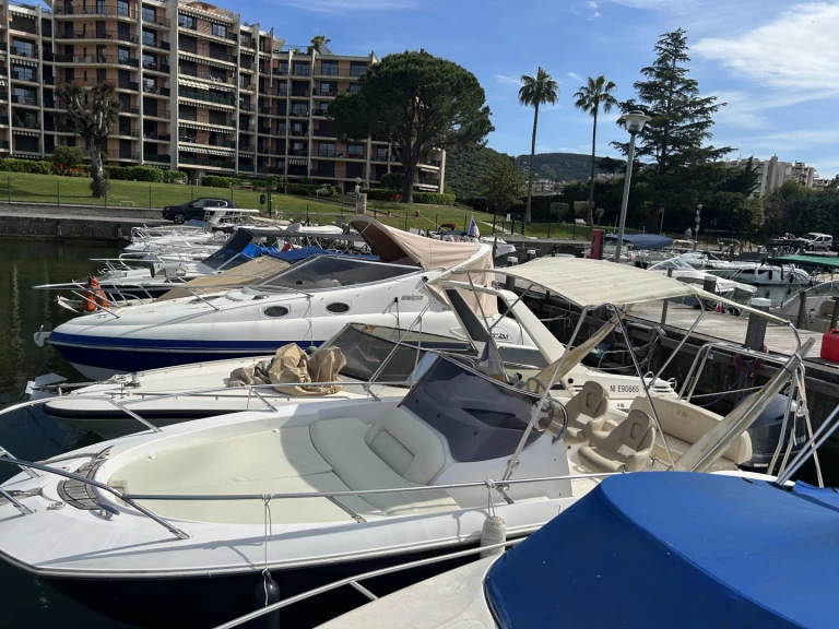 Yacht hire Mandelieu-la-Napoule cheap Key Largo 24