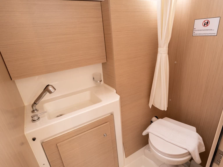 Yacht hire Salerno cheap Oceanis 37.1 - 3 cab 2 wc