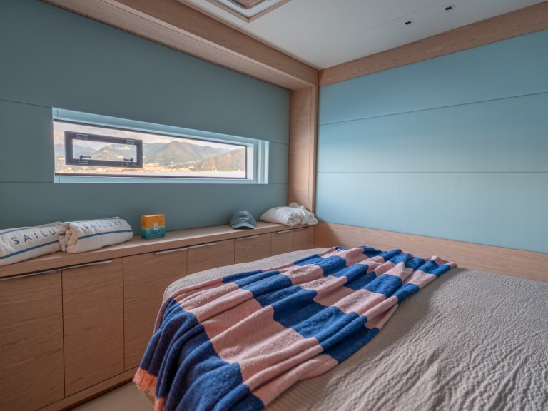 Yacht hire Olbia cheap Lagoon Sixty 5