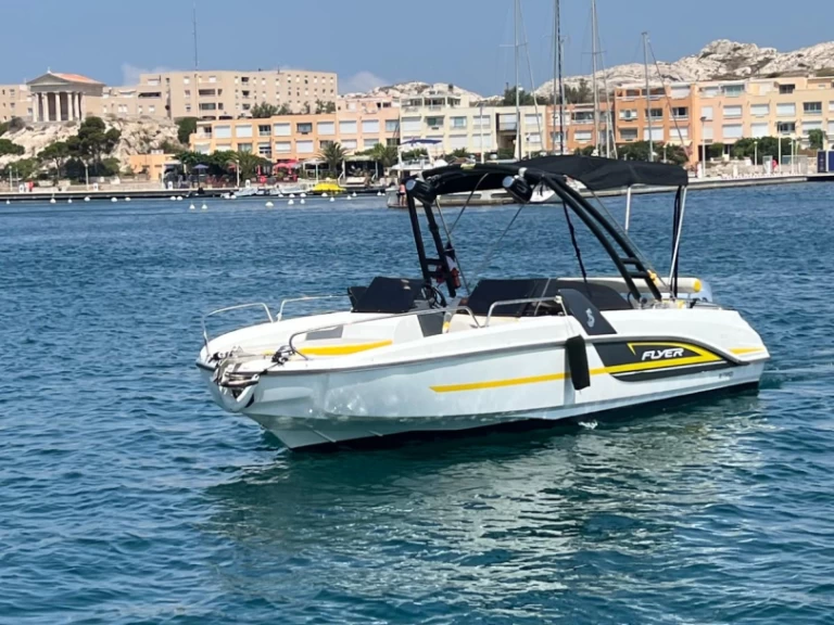 Yacht hire Marseille cheap Flyer 6.6 SPORTdeck