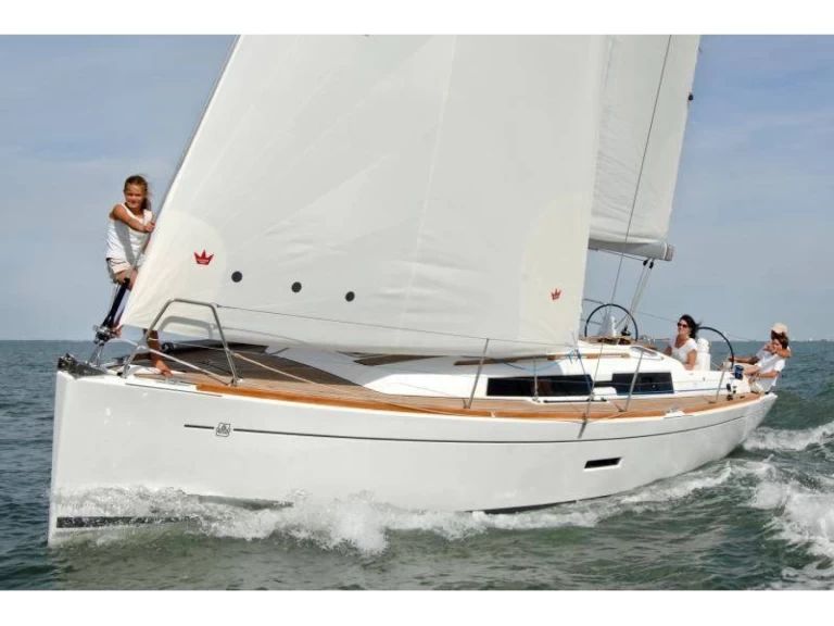 Hire Sailboat Dufour with a boat licence