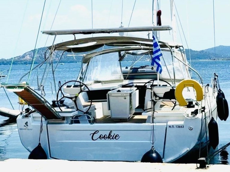 Bénéteau Oceanis 46.1 charter bareboat or skippered in  Préveza