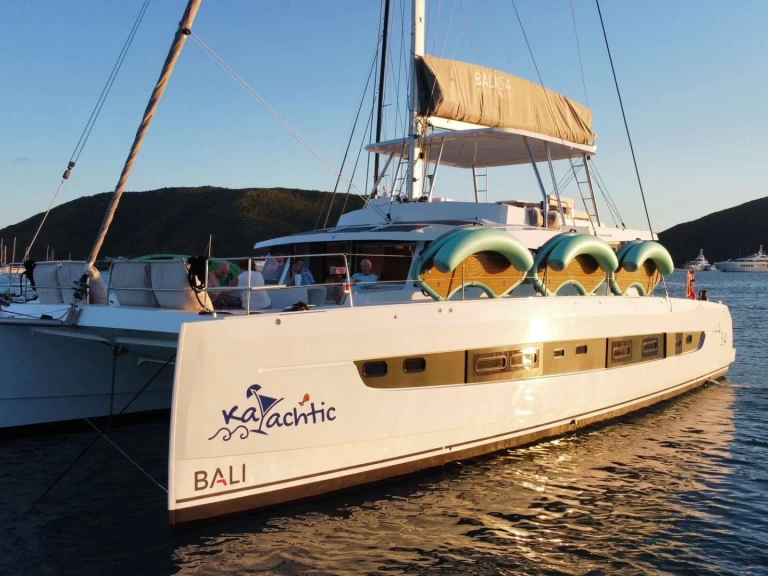 Luxury Yacht to hire Tortola at the best price