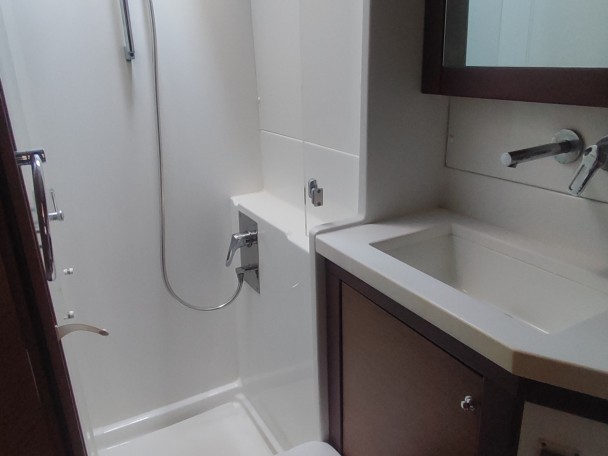 Lagoon Lagoon 450 F charter bareboat or skippered in  Volos