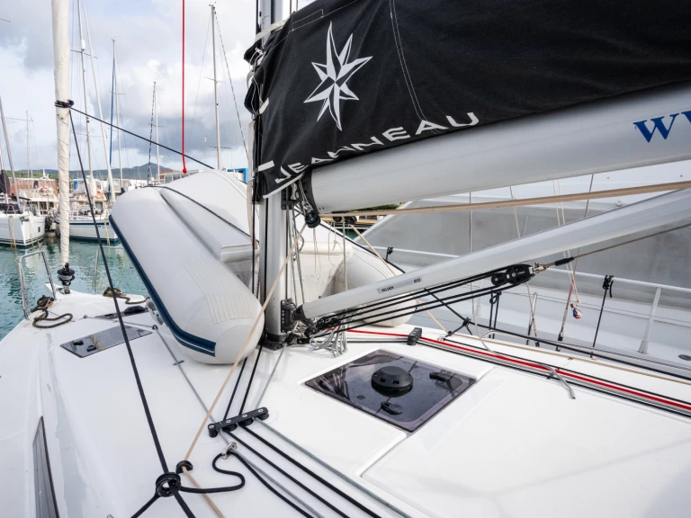 Hire a Jeanneau Sun Odyssey 380 Castiglioncello