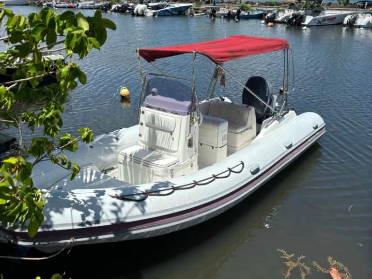 RIB to hire Saint-François at the best price