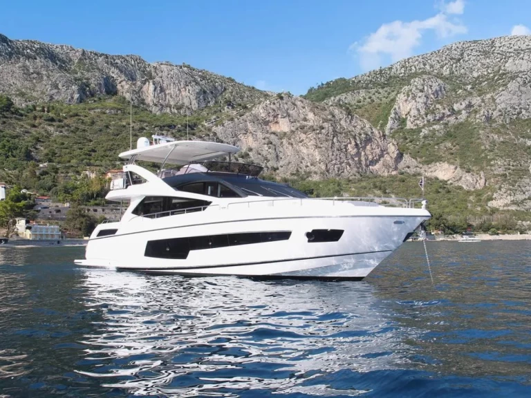 Hire a Sunseeker Sunseeker 75 Seget Donji
