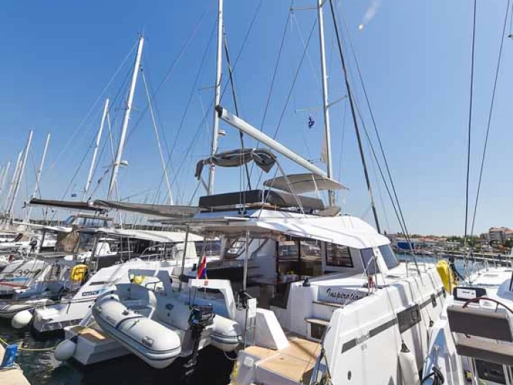 Charter a Nautitech Nautitech 46 Fly in Biograd na Moru on Samboat