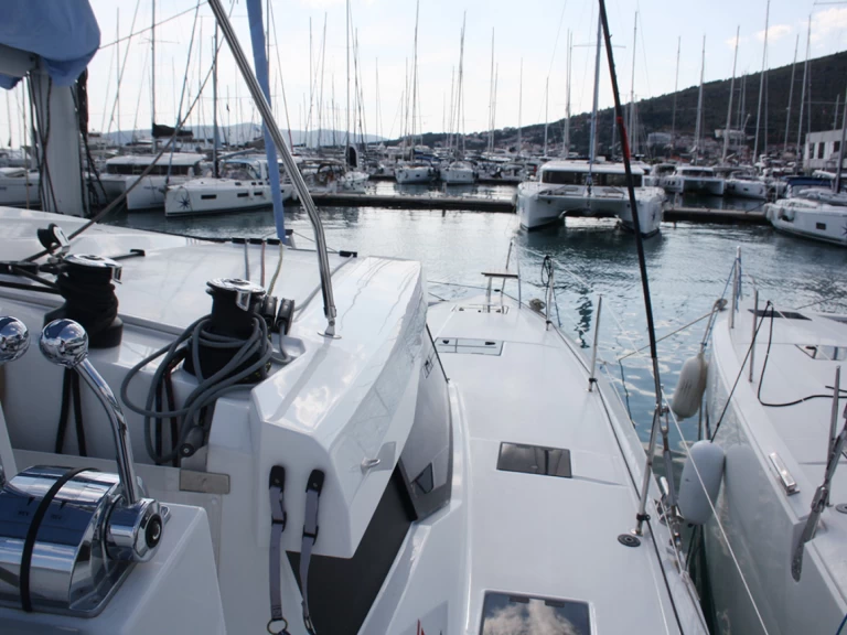 Hire Catamaran with or without skipper Fountaine Pajot Seget Donji