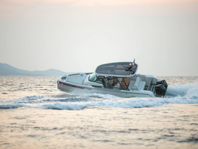 Hire a Saxdor Saxdor 270 GTO Sukošan