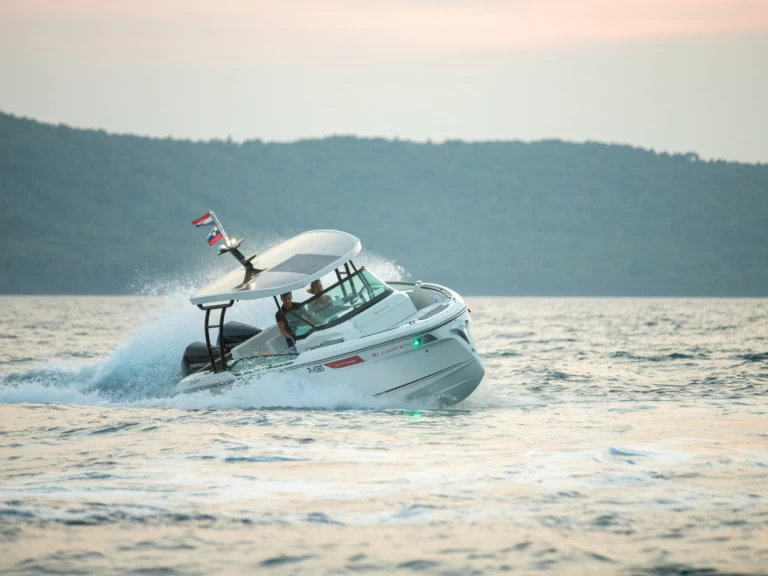 Charter a Saxdor Saxdor 270 GTO in Sukošan on Samboat