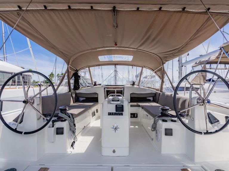 Hire Sailboat with or without skipper Jeanneau Road Town