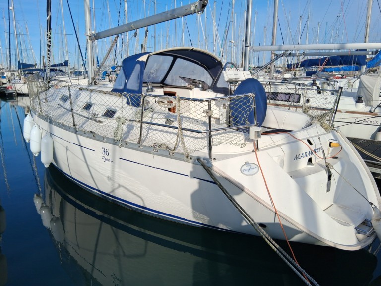 Yacht hire La Rochelle cheap Dufour 36 Classic