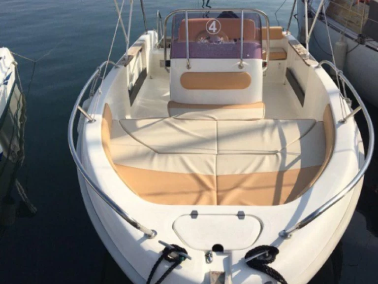 Yacht charter Alghero - Saver 550 Open on SamBoat