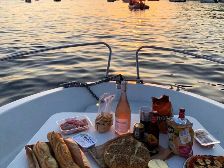 Motorboat to hire Palavas-les-Flots at the best price