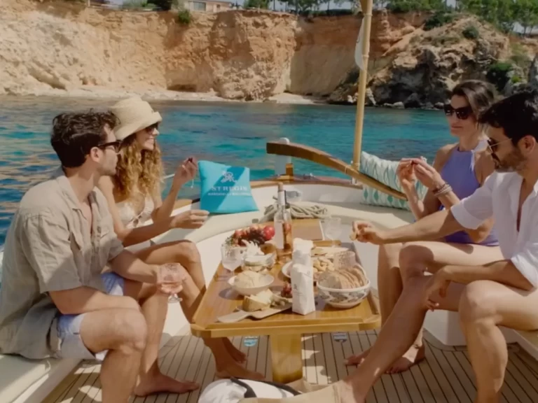 Yacht hire Portals Nous cheap MedVolt M7