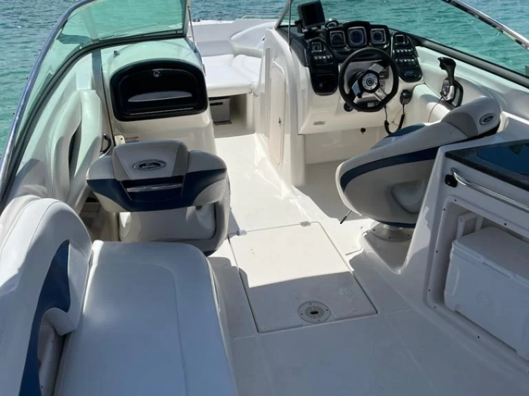 Hire a Chaparral 256 SSX Ibiza Town