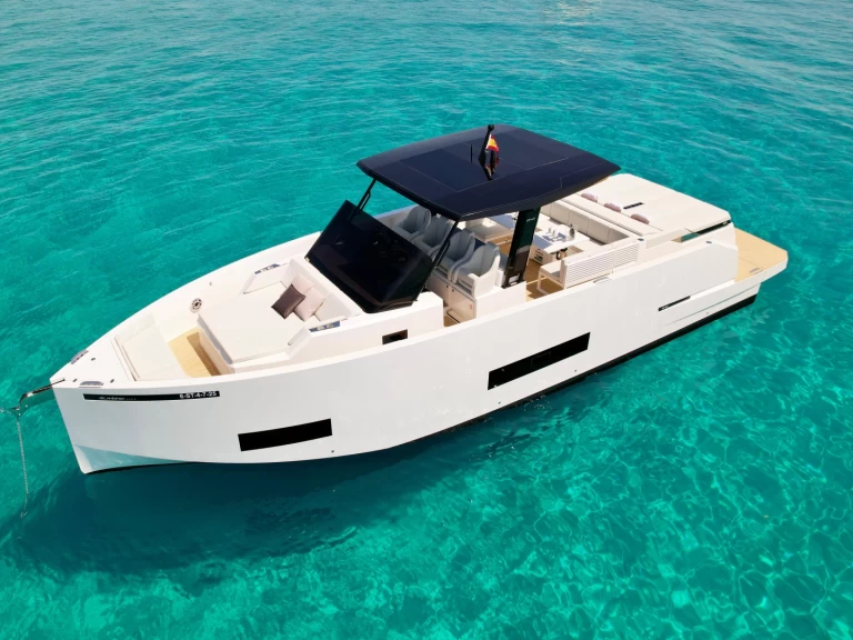 Motorboat to hire Ibiza Town at the best price