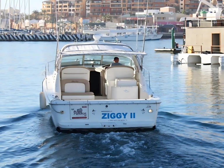 Hire Luxury Yacht Custom Made with a boat licence