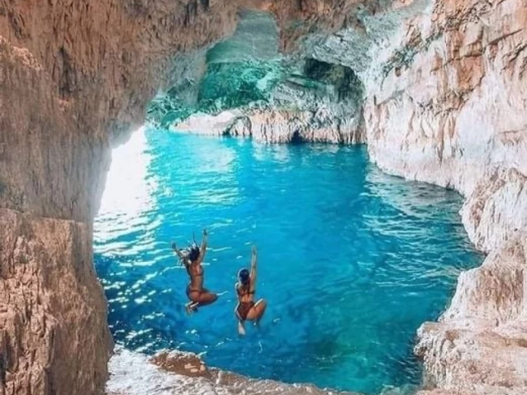 Hire a Tullio-Abbate elite 35 Marina Aliki