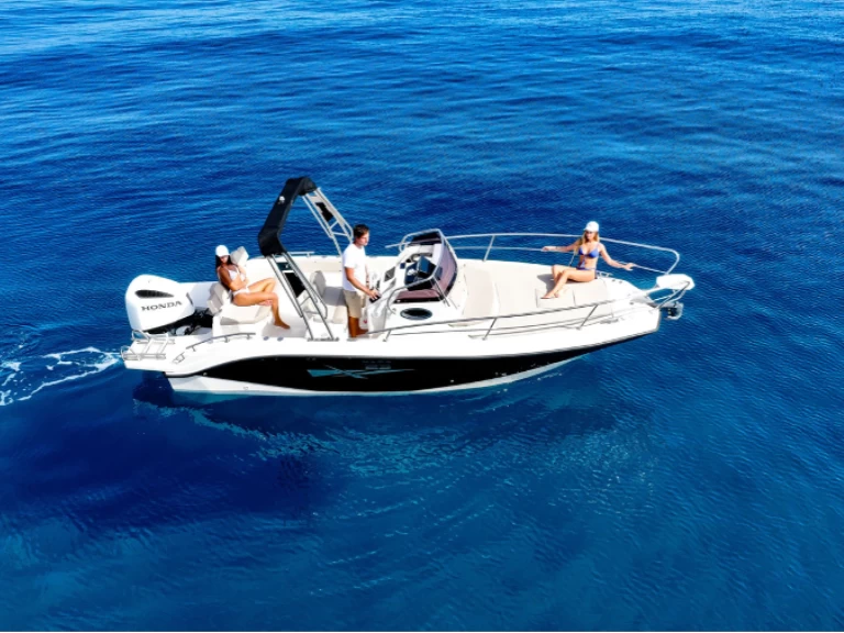 Hire a Trimarchi Marg 23  Piano di Sorrento