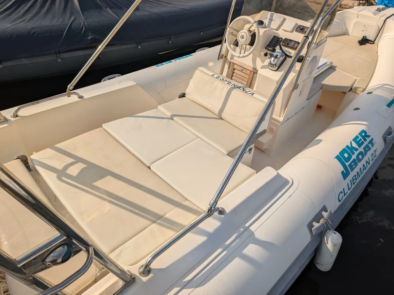 Hire a Joker Boat Clubman 22 Hyères