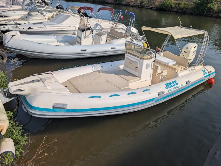 Yacht hire Hyères cheap Clubman 22