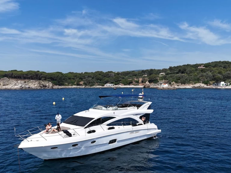 Yacht hire Palamós cheap Majesty 56 fly
