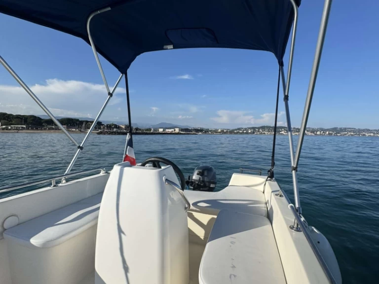 Motorboat hire in Mandelieu-la-Napoule - Selva Professional Line 480