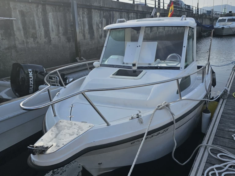 Hire a Jeanneau Cap Camarat 575 Vigo