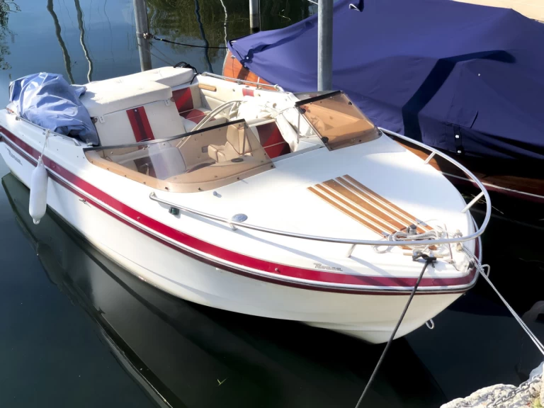 Motorboat to hire Hendaye at the best price