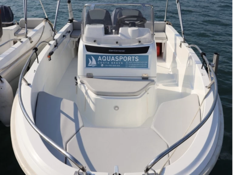 Yacht charter l'Escala - Jeanneau Cap Camarat 4.7 CC on SamBoat