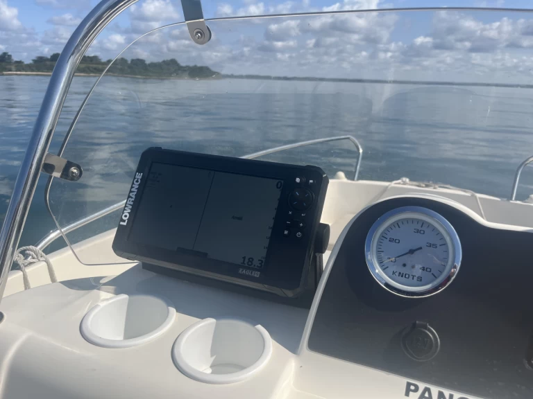 Yacht charter Le Palais - Quicksilver Activ 505 on SamBoat