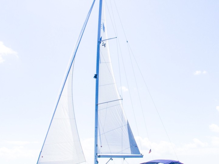 Yacht hire Road Town cheap Bavaria 34