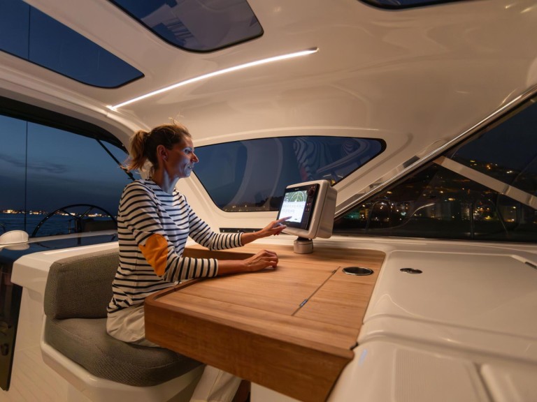 Yacht hire Road Town cheap Jeanneau 55 - 3 + 1 cab.