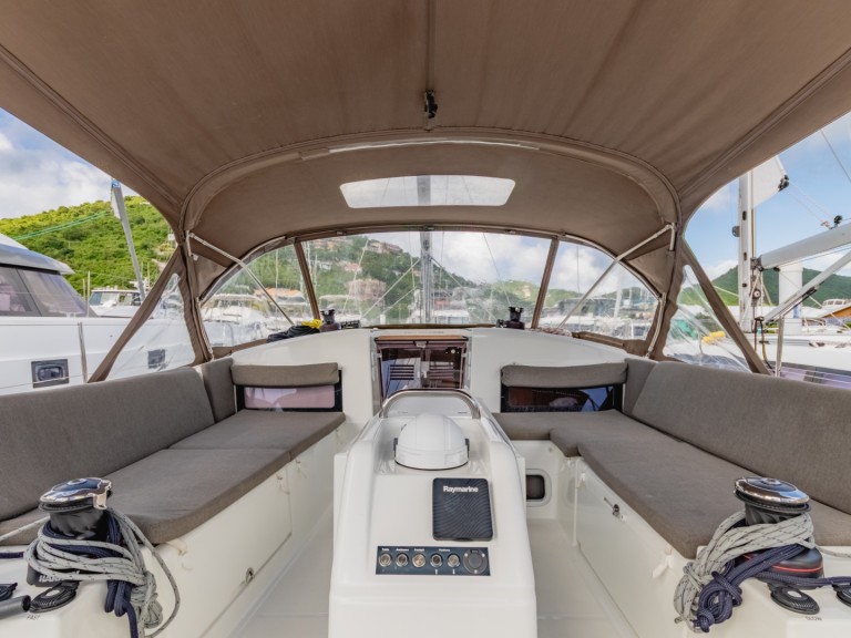 Sailboat hire in Road Town - Jeanneau Sun Odyssey 440