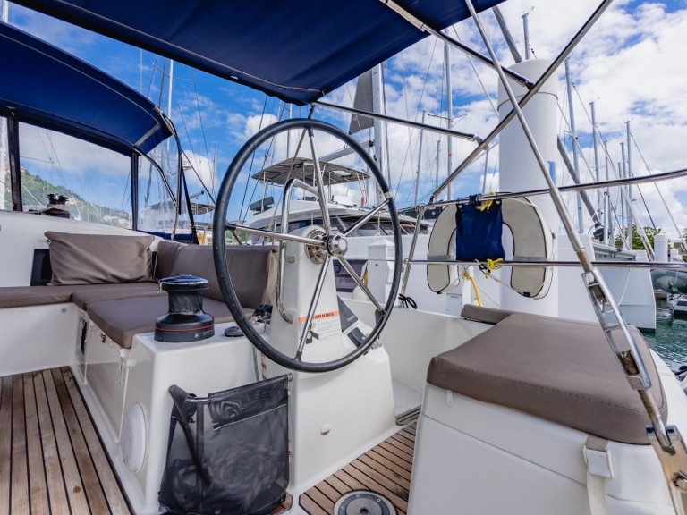 Hire a Jeanneau Sun Odyssey 490 Road Town
