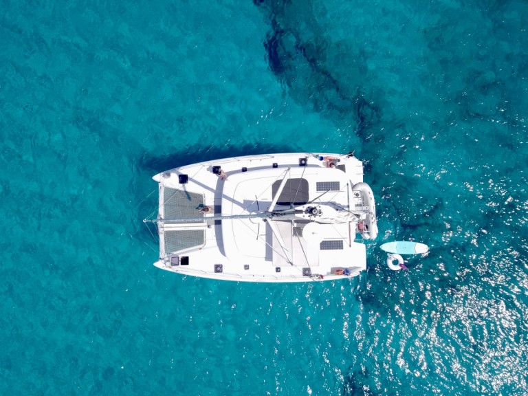 Yacht hire Marina Vallarta cheap Lagoon 42