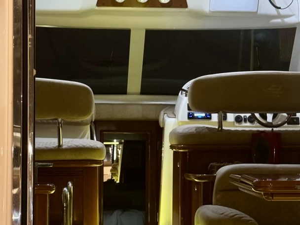 Motorboat to hire Podstrana at the best price