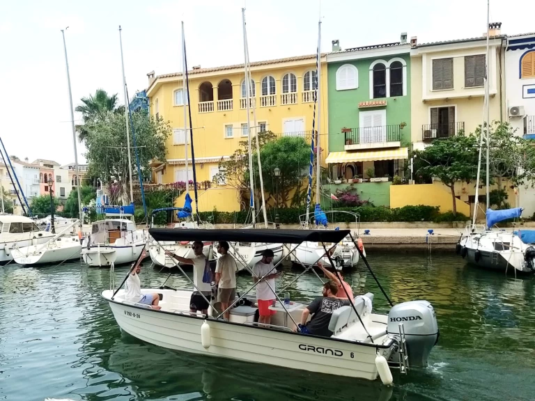Yacht charter Port Saplaya - Grand Boats N585 on SamBoat
