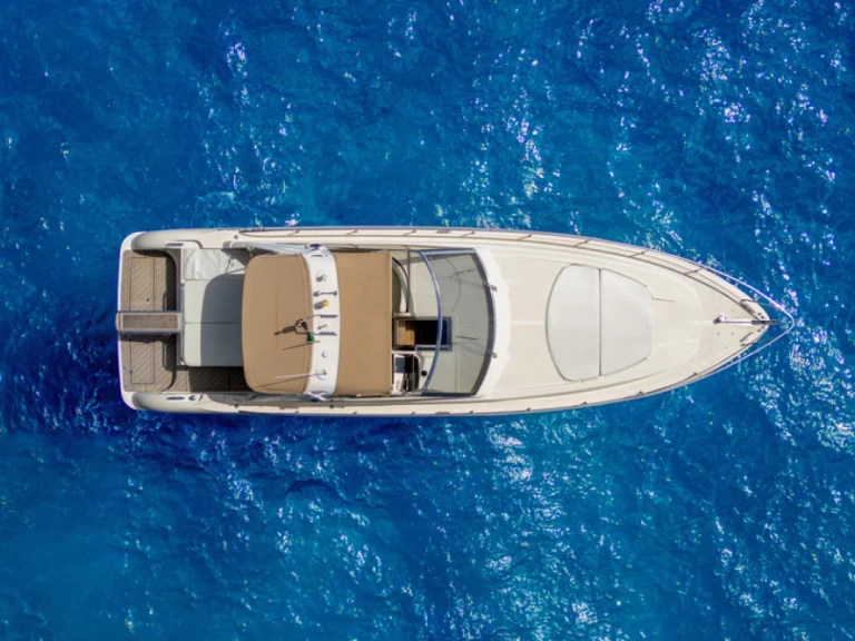 Yacht charter Positano - Yacht Prestige Sport 80 on SamBoat
