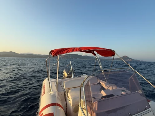 Hire RIB with or without skipper Nuova Jolly Saint-Raphaël