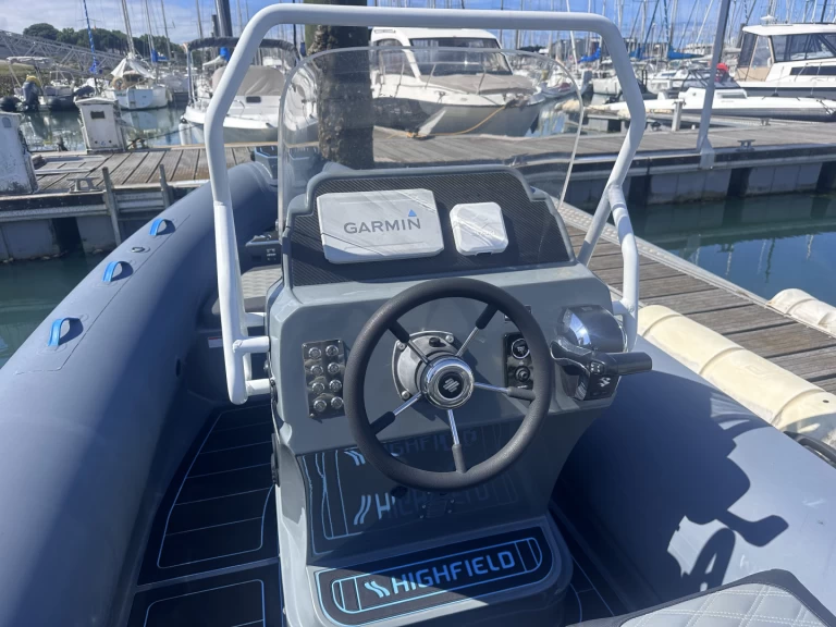 Yacht charter La Rochelle - Highfield Patrol 600 on SamBoat