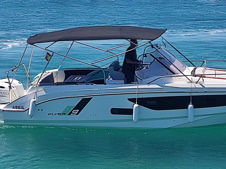 Yacht charter Mahón - Bénéteau FLYER 9 SUNdeck on SamBoat