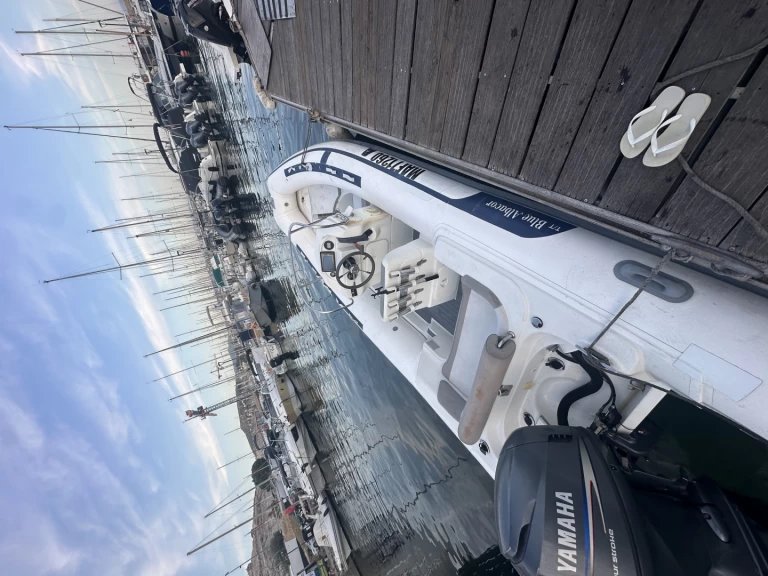 Hire RIB Lomac with a boat licence