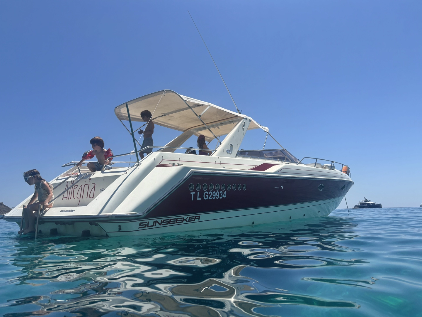 Yacht hire Saint-Tropez cheap Thunderhawk 43