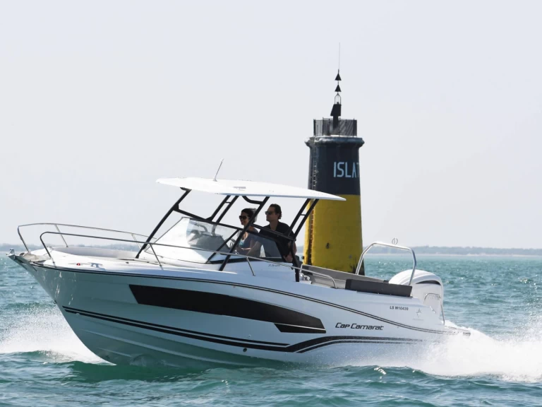 Motorboat hire in La Rochelle - Jeanneau Cap camarat 7.5 wa série 3