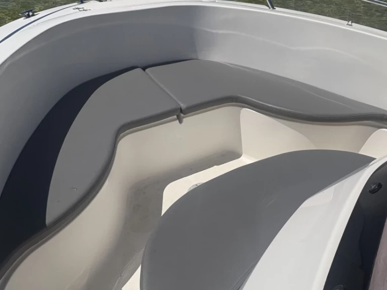 Hire Motorboat with or without skipper Pacific Craft Sanguinet