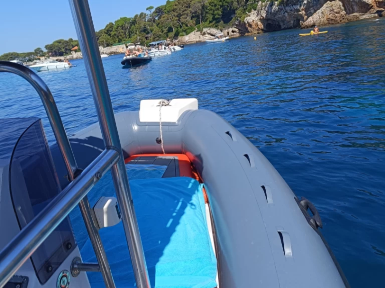 Hire Motorboat with or without skipper Northstar Cannes